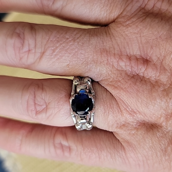 Skeletons Ring - Picture 3 of 8